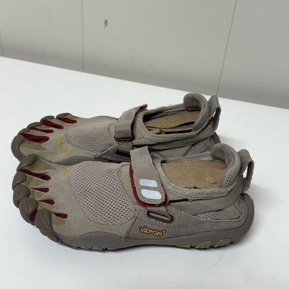 Vibram Fivefingers W4423 Gray Red Barefoot Running Shoes Women 36 GUC - Picture 3 of 12